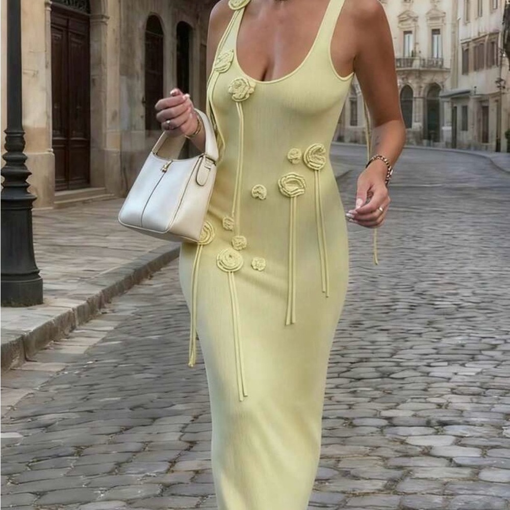 Yellow Sleeveless Knit Dress with Floral Accents